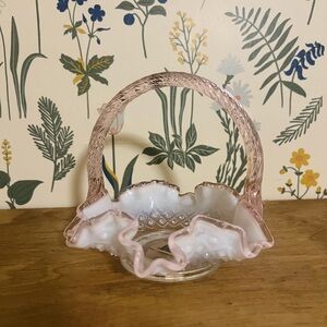 💖 Vintage Fenton Pink and White Glass Basket
